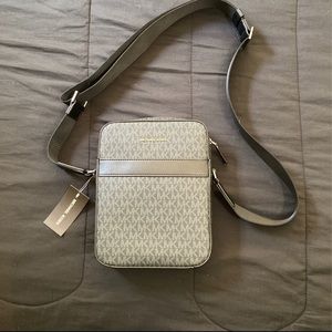 I’m Selling a “MICHAEL KORS” Flight Bag, Color: Black